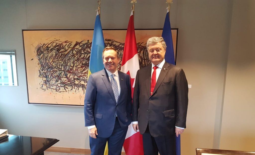 Петр Порошенко встретился с премьер-министром провинции Альберта Джейсоном Кенни