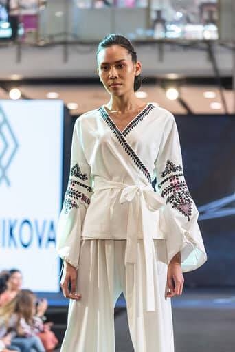 Молода дизайнерка представила Україну на модному заході у Тайланді