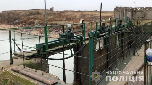 Снабжали оккупантов сырьем: завод Фирташа погорел на хитрой схеме поставок в Крым