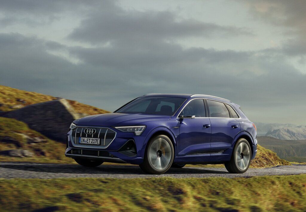 Електромобіль Audi e-tron оновили для 2020 модельного року