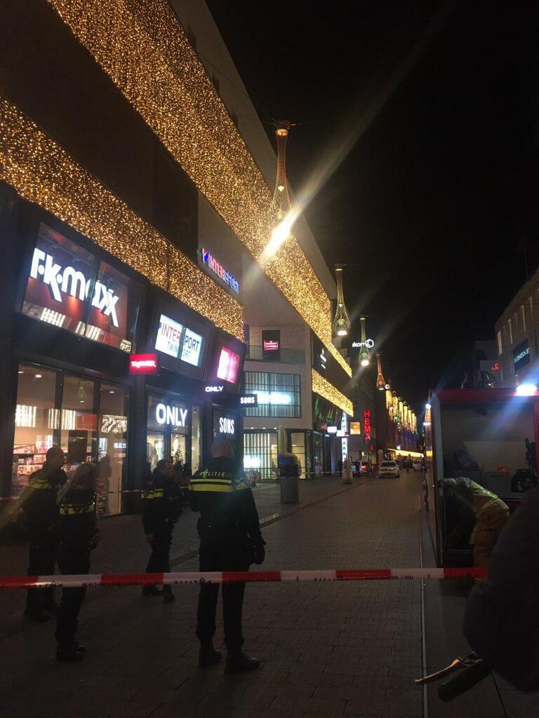 В Гааге посреди улицы устроили резню
