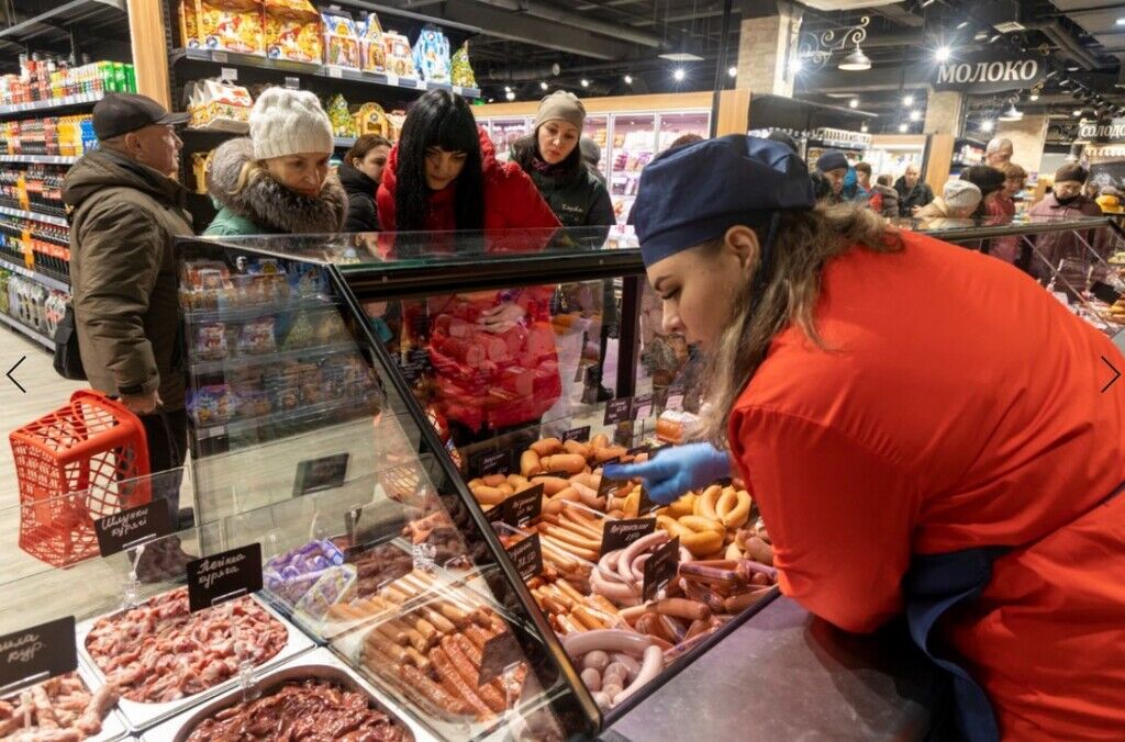 В Каменском официально открылся торговый центр Dmart