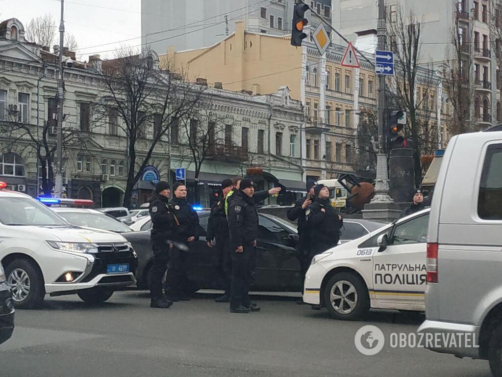 У Києві п'яний влаштував перегони з поліцією і розбив 12 авто