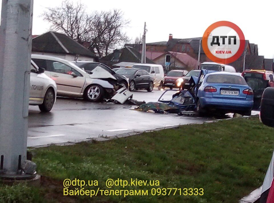 В Броварах Киевской области 5 ноября произошло ужасное ДТП, в результате которого погибла женщина