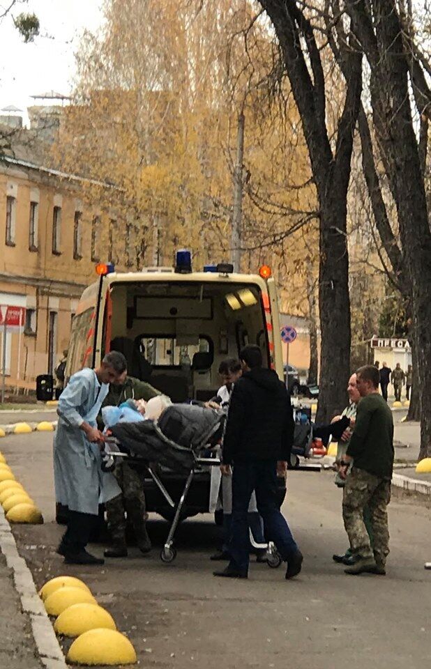По Столичному шоссе пронеслись скорые: в Киеве новый борт с ранеными