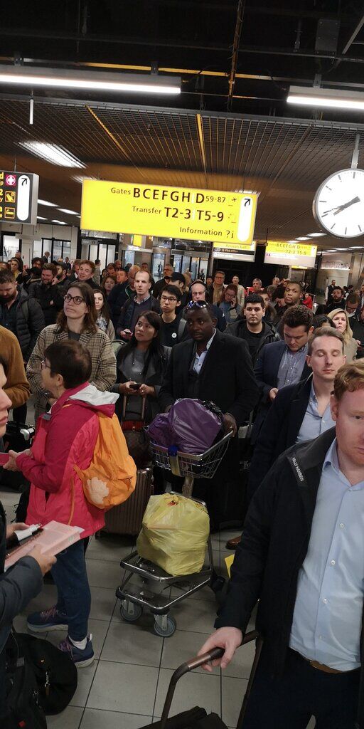 В аэропорту Амстердама захватили самолет