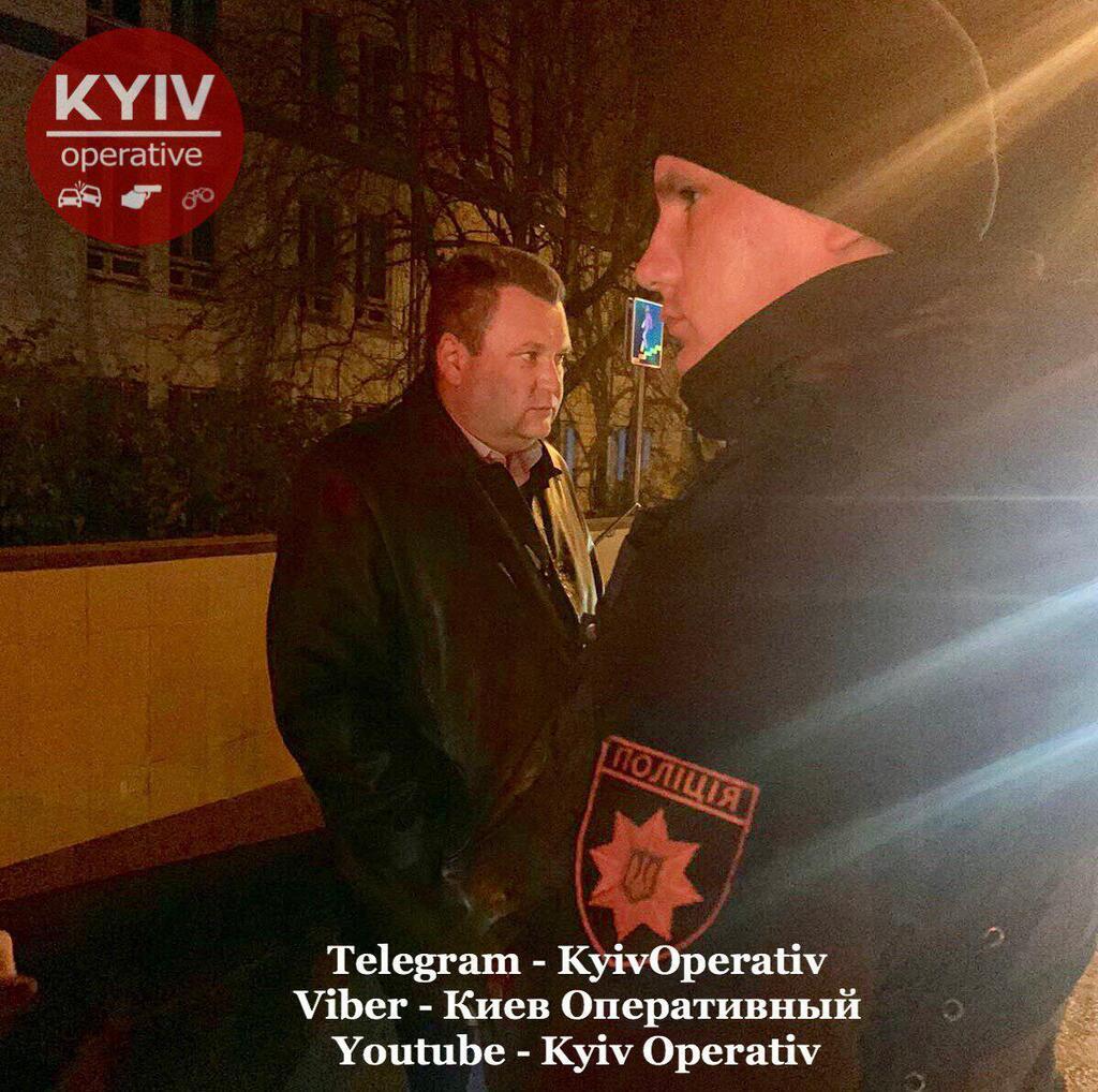 "Я вас на нуль помножу!" У Києві одіозний працівник ГПУ влаштував скандал поліції. Фото