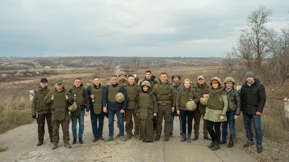 Члени партії "Слуга народу" на Донбасі