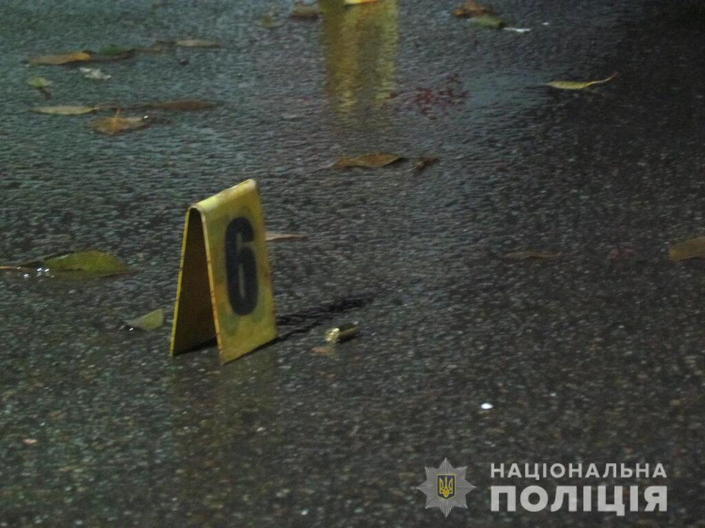 В Харькове на улице устроили стрельбу