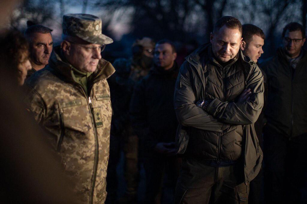 "Все готово!" Дату відведення військ у Петрівському офіційно підтвердили