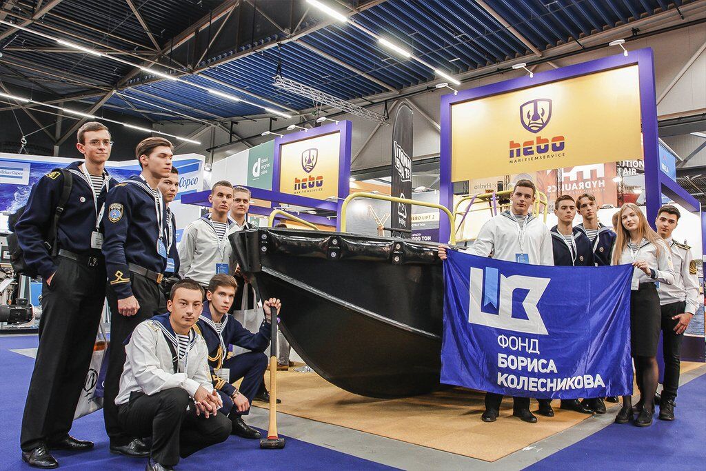 Украинские студенты попали на крупнейшую морскую выставку в Роттердаме