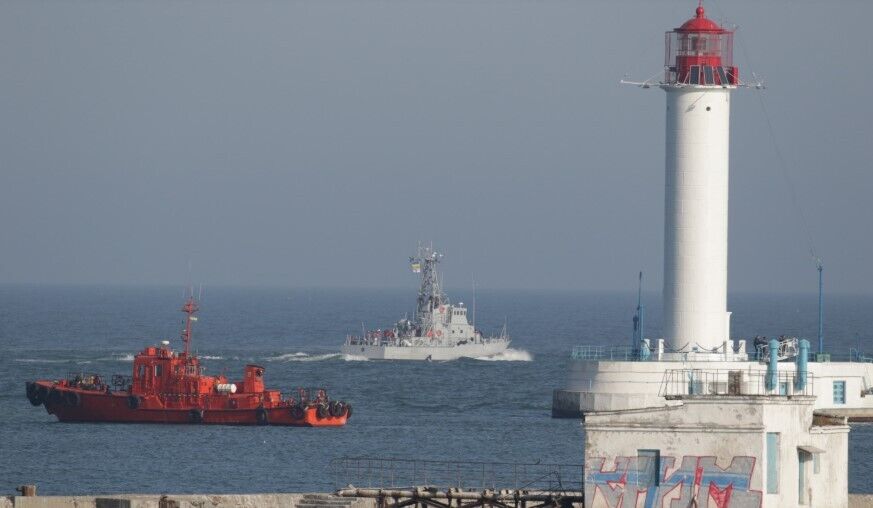 Катера украинских ВМС типа "Айленд" испытываются в открытом море