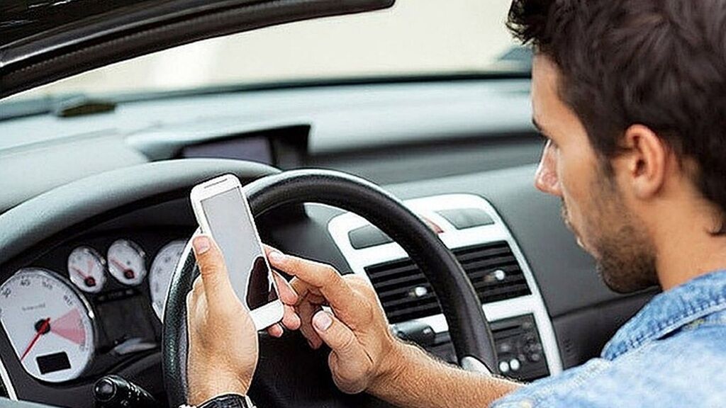 Права в смартфоне: в МВД раскрыли подробности новшества для водителей