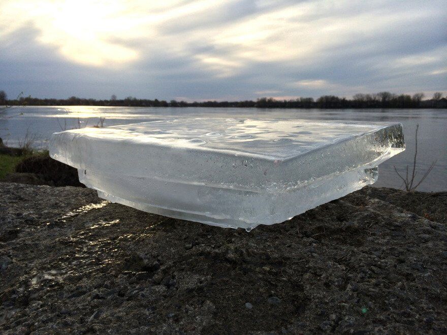 У Канаді запропонували використовувати лід для екологічного похорону
