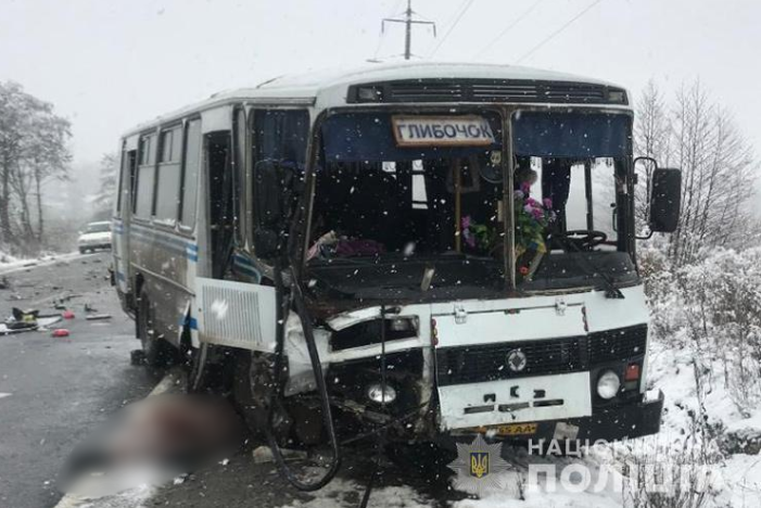 ДТП под Тернополем. Пассажирка вылетела из автобуса и погибла