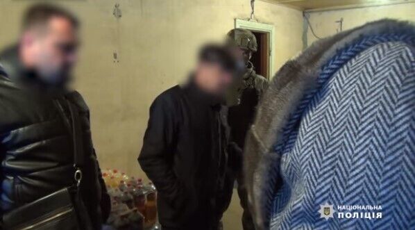 Поліція затримала депутата, що вибивав "борги" на Херсонщині