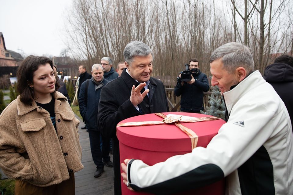 "Украина без Крыма невозможна": Порошенко трогательно поздравил Чийгоза с днем рождения