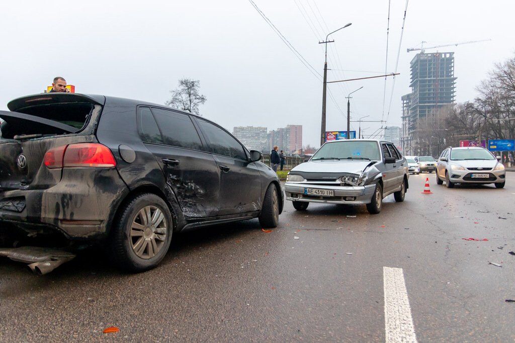 В Днепре произошло масштабное ДТП