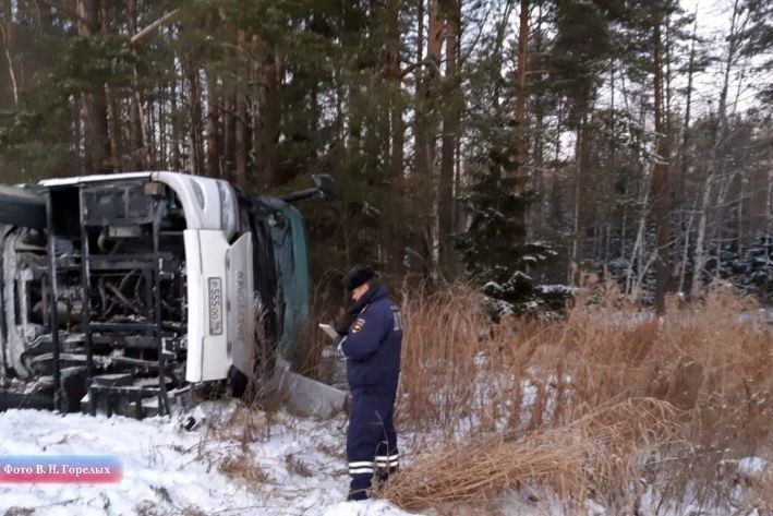 Фанати Макса Коржа в Росії на концерті мало не спалили Льодовий палац і себе разом з ним. Відео