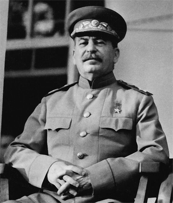 День рождения Сталина: как выглядит его могила и от чего умер палач Украины