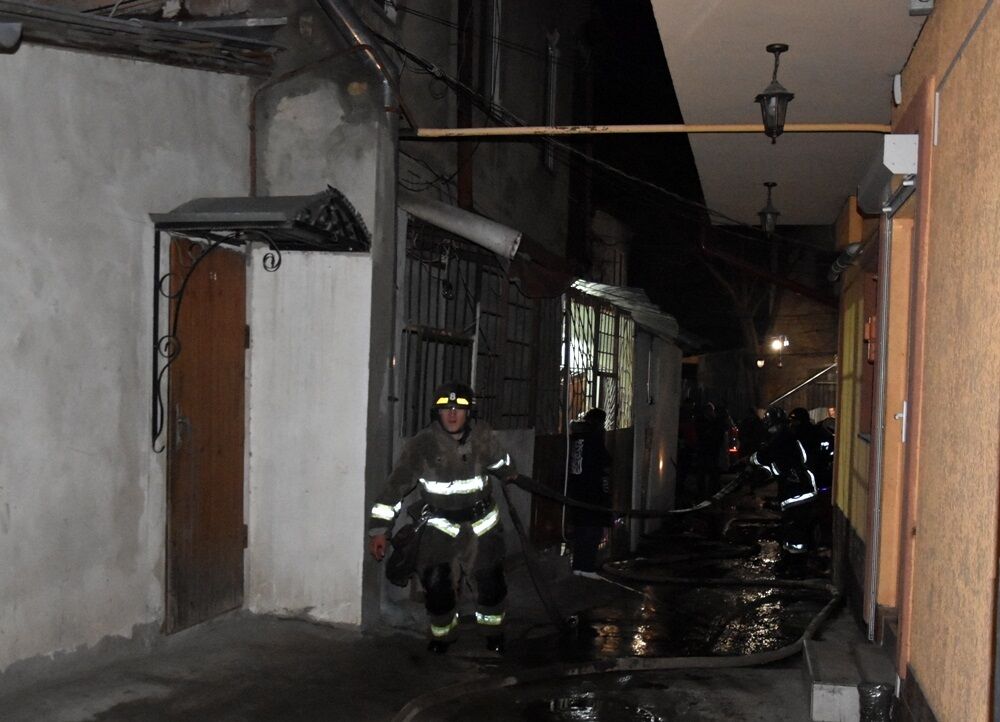 В центре Одессы горел подвал жилого дома