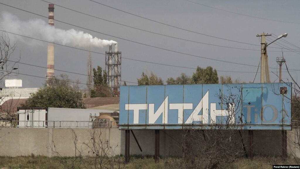 Санкции не помеха: украинских олигархов уличили в бизнесе в Крыму