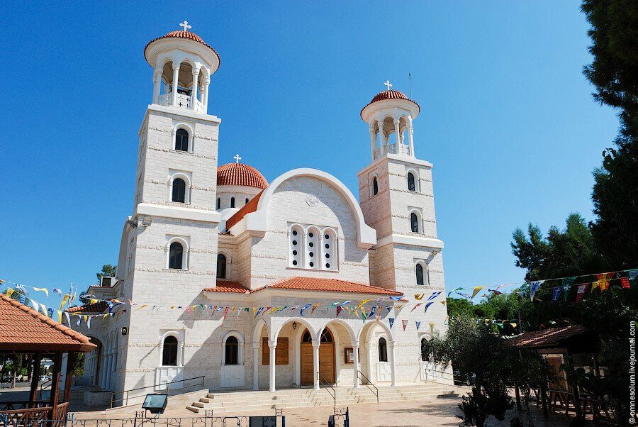 Церковь Святого Лазаря, православный храм IX века