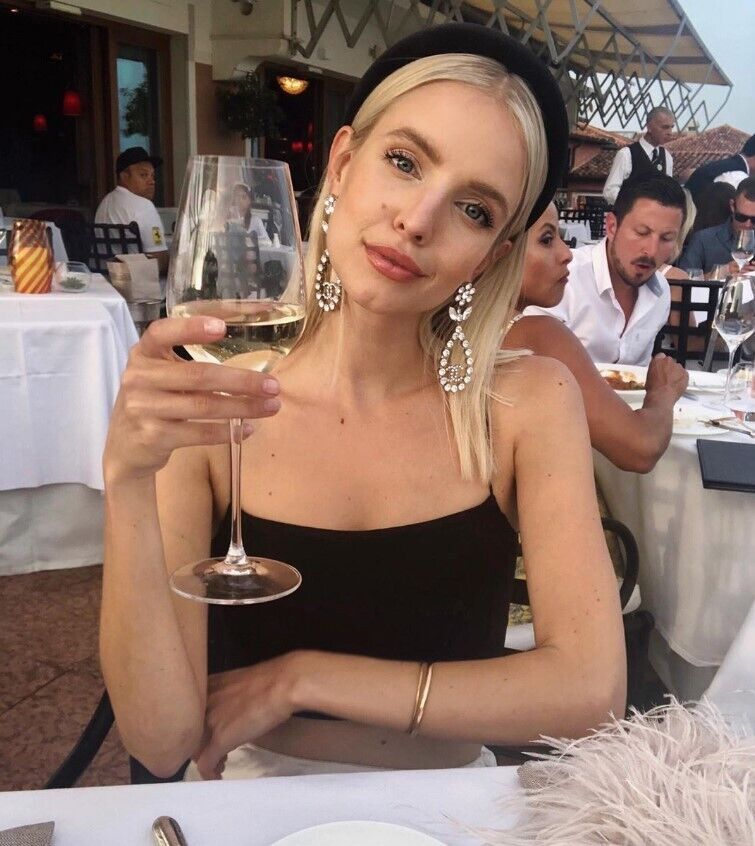 Вже не модно! Названі популярні речі, які втратили свою актуальність