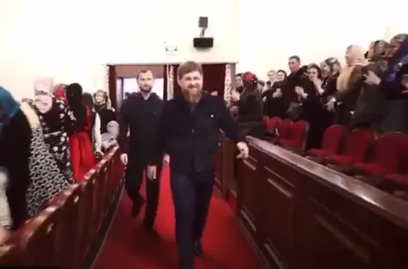 Кадыров посетил концерт Гетагазовой