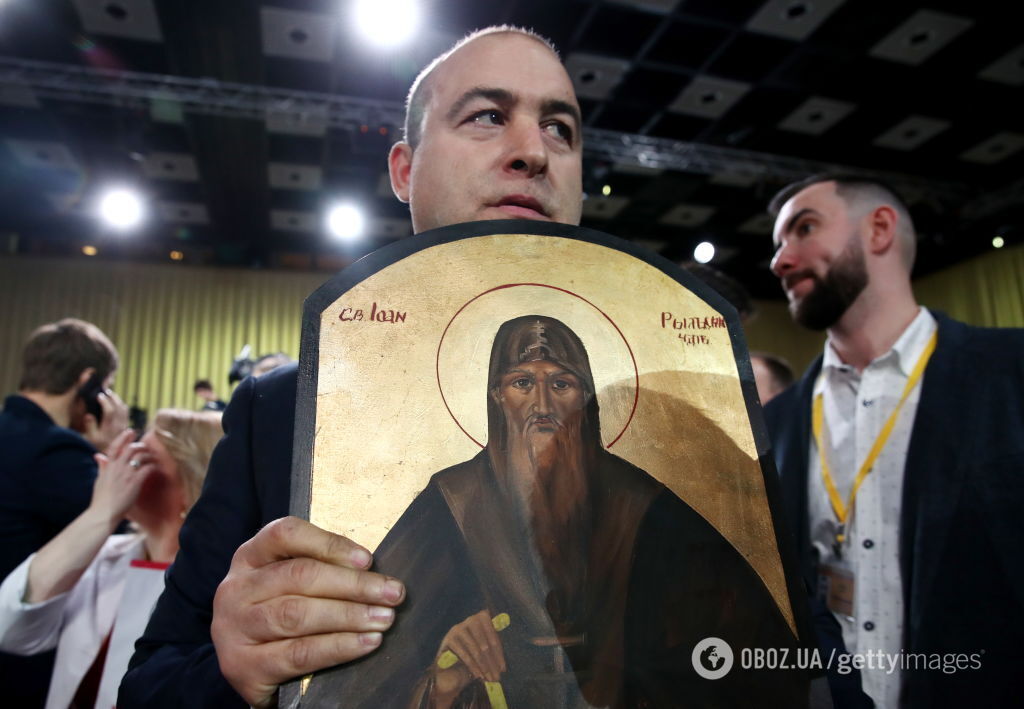 Журналист из Болгарии принес икону