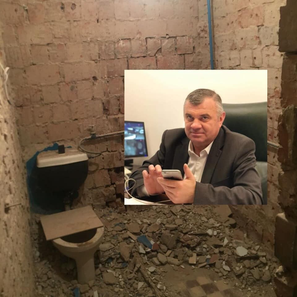 Ужасные условия в общежитии №3 в Черновцах. На фото также изображен Иван Дякон