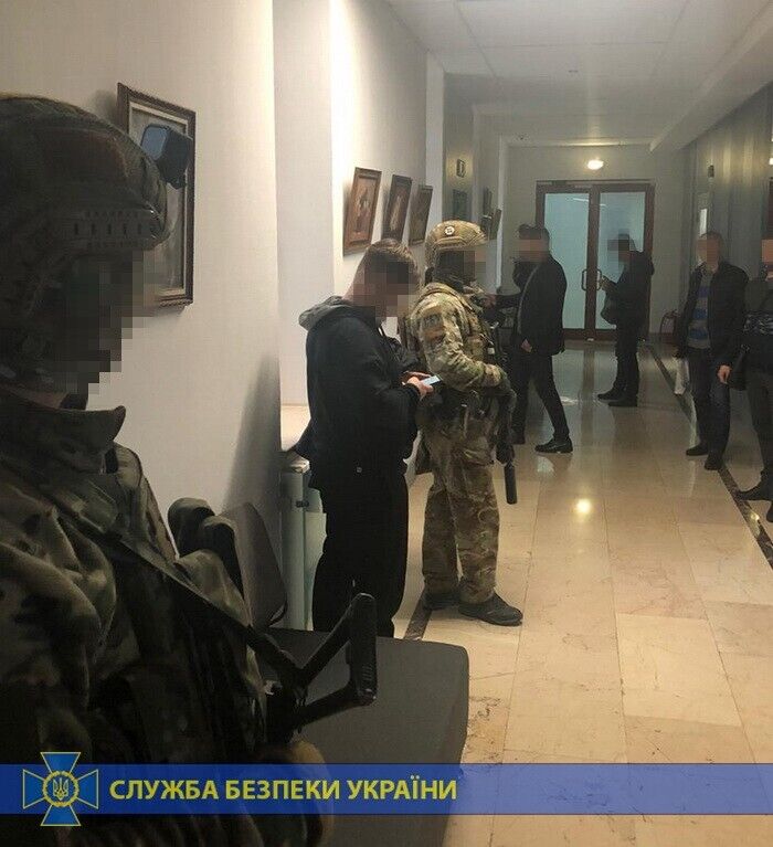 В Одесском аэропорту прошли обыски