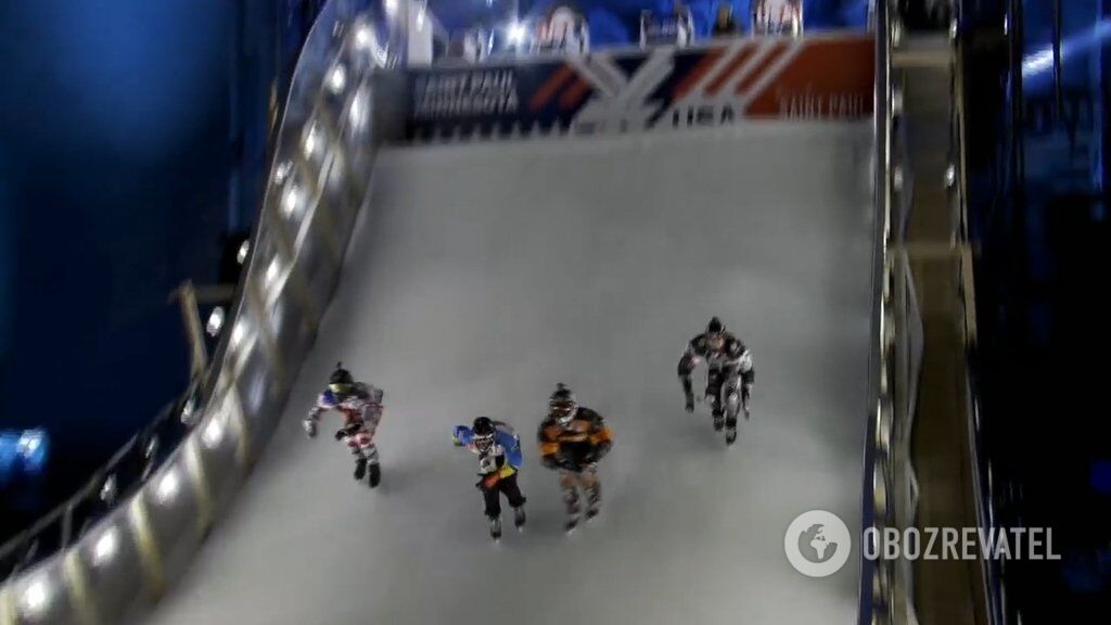 Міжнародні змагання з Ice Cross Downhill