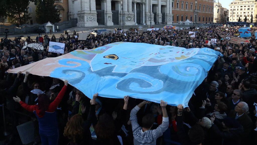 У Римі пройшов багатотисячний протест "сардин"