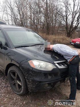 Под Киевом работник избил хозяйку и угнал ее авто