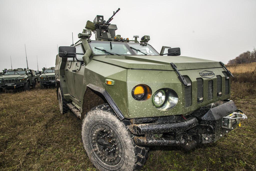 Броньований автомобіль "Новатор"