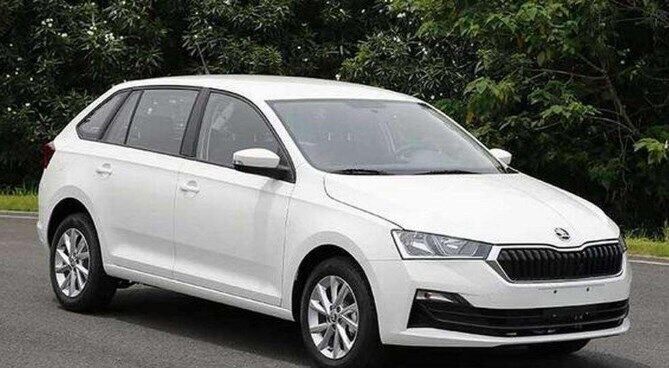 Хэтчбек Skoda Rapid Spaceback также обновили