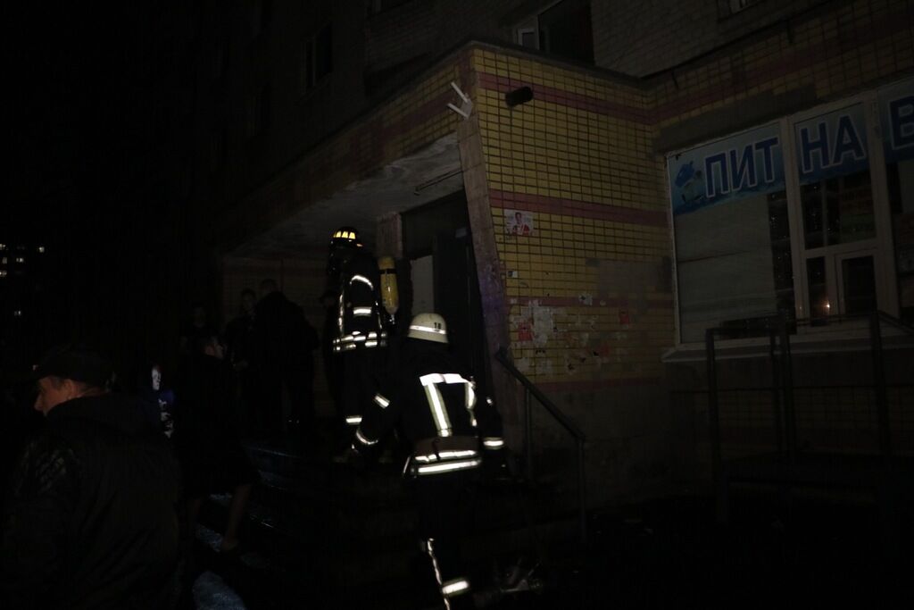 В Киеве в общежитии №8 Национального авиационного университета вспыхнул пожар