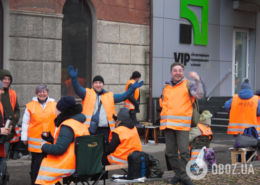 Дніпро заполонили сотні мітингувальників