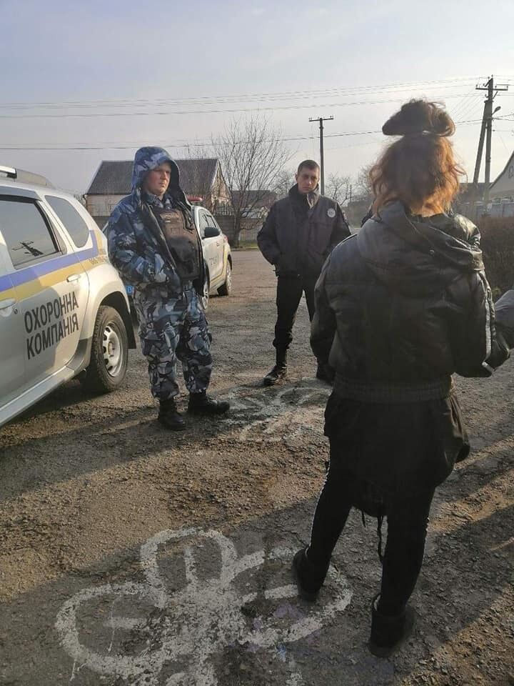 В школе под Днепром устроили разборки "на ножах"