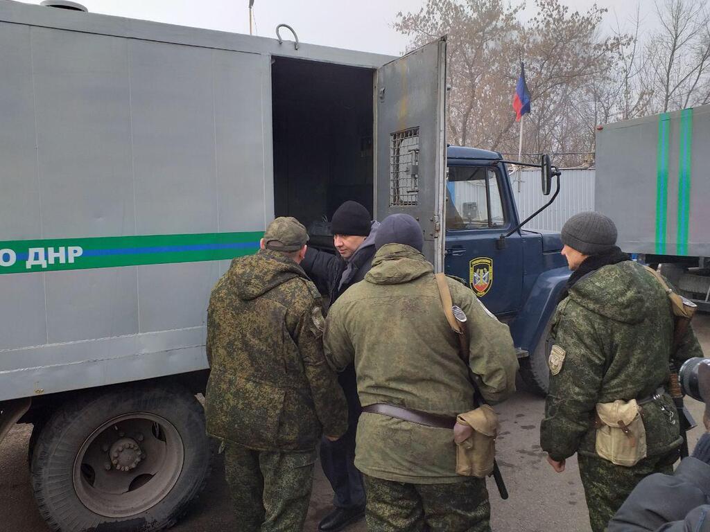 Как "Л/ДНР" возвращали пленных украинцев: фото и видео