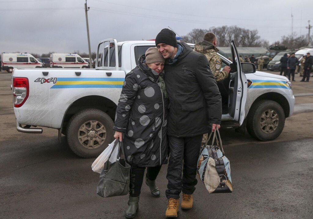 124 на 76: Украина и "Л/ДНР" обменялись пленными. Все детали