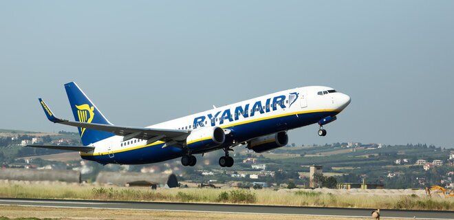 Ryanair скасує низку рейсів з Києва до ЄС: озвучені терміни