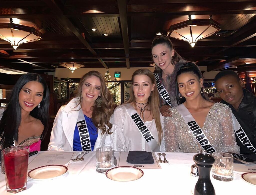Анастасия Суббота и другие участницы конкурса "Мисс Вселенная 2019"