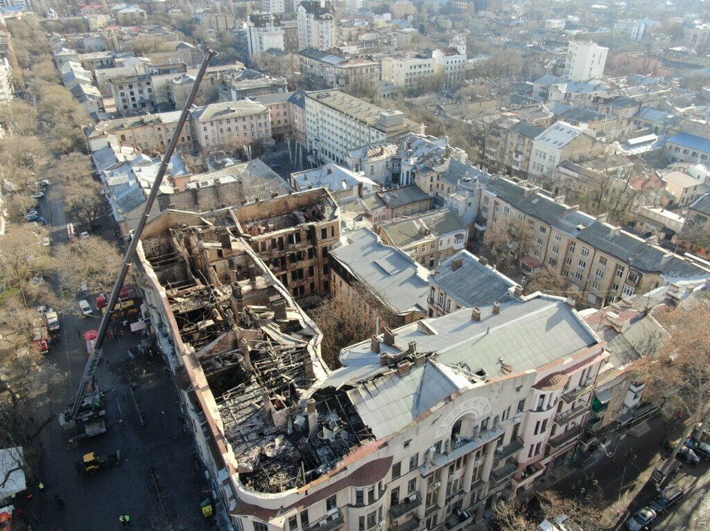 Як виглядає коледж в Одесі після пожару