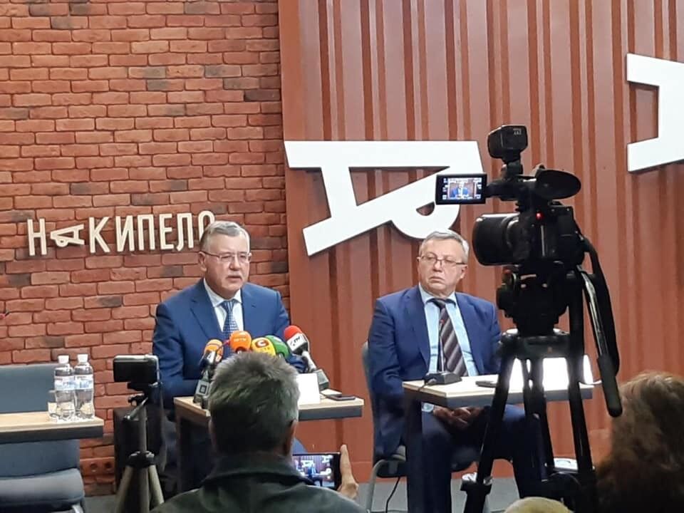 Анатолій Гриценко і Олександр Савченко