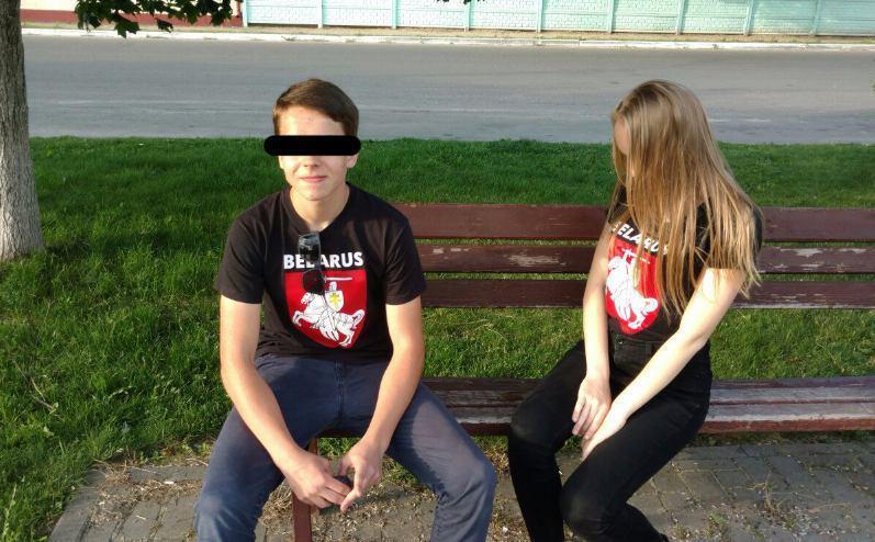 Зарезал учительницу и ее сына: в Беларуси школьник устроил кровавую расправу. Фото с места событий