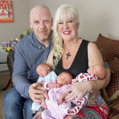55-летняя бабушка родила тройняшек