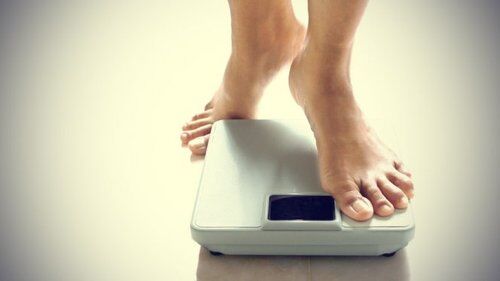 Какие гормоны влияют на вес и как наладить их работу