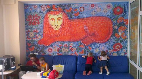 В Киеве художники разрисовали детскую больницу